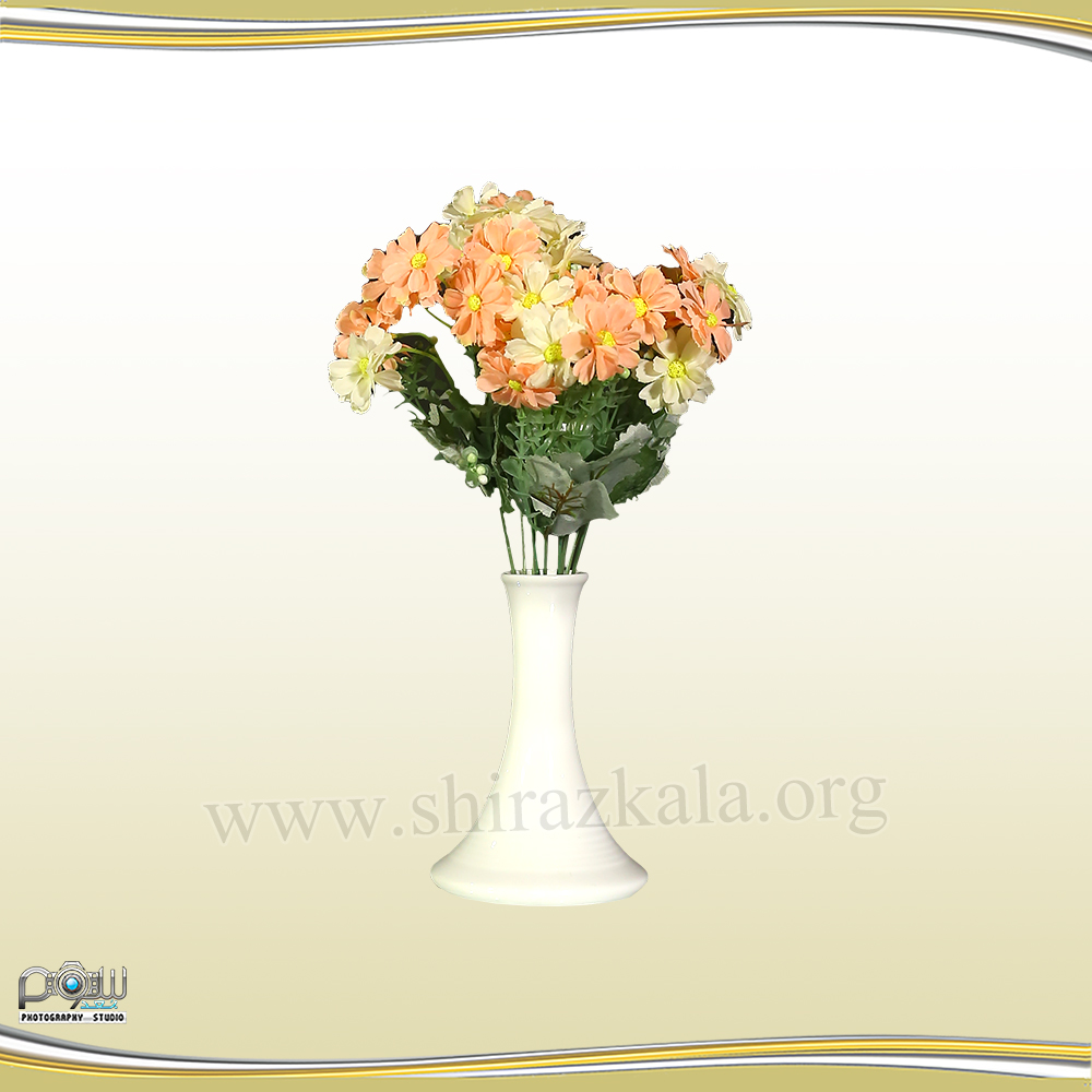 تصویر  گلدان چینی با گل مینا